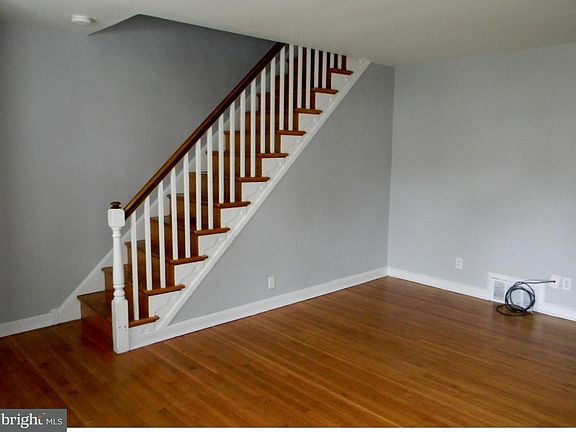 4th image of 3818 Berkley Ave