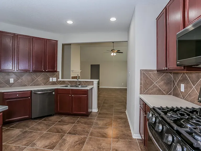 5202 El Tigre Ln — Photo 7