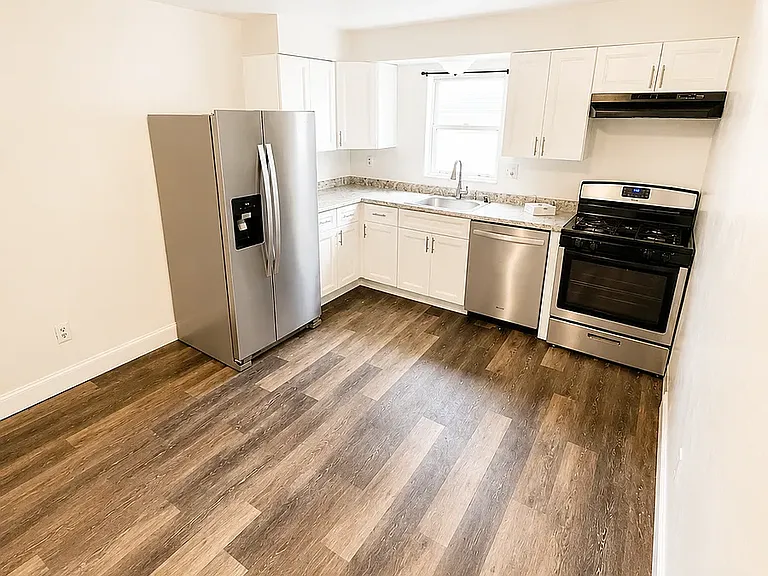 908 North St #2 — Photo 3