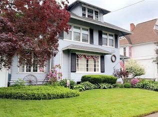 225 High St, Lockport, NY 14094