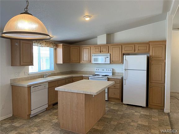2nd image of 1429 Tonto Dr
