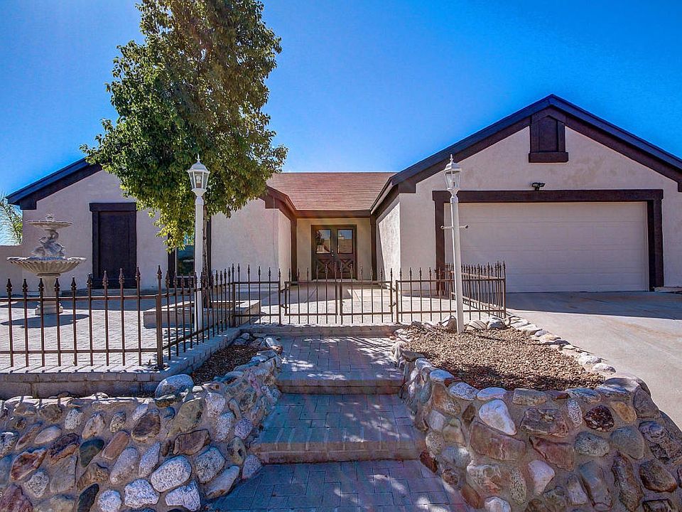 1st image of 2751 W Calle Cuero De Vaca