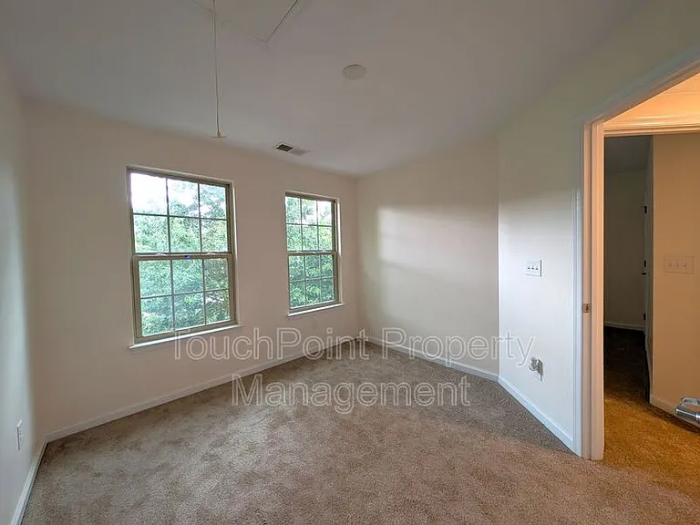 4061 Zilker Park Dr — Photo 18