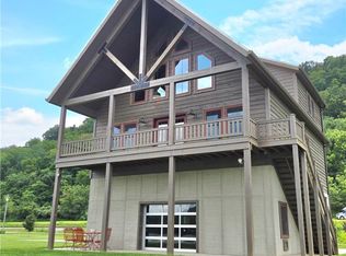146 S River Rail Ln, Saint Marys, WV 26170