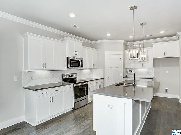 2nd image of 2502 Celia Ct