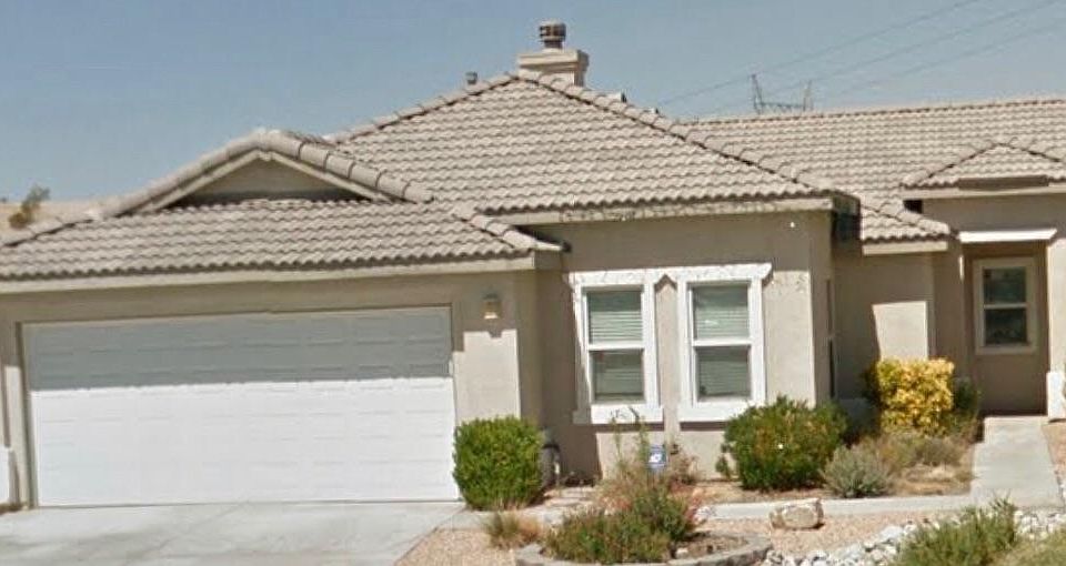 1st image of 15547 Naples Ln