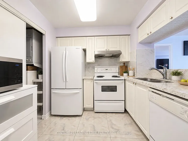 68 Corporate Dr #2721 — Photo 3