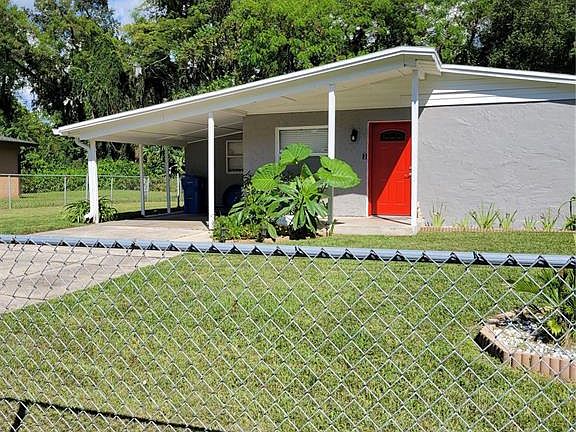3rd image of 312 Papaya Dr