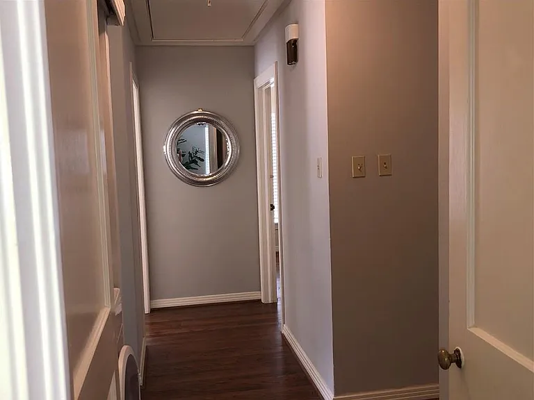 6215 Kenwood Ave — Photo 21