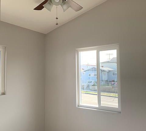 5th image of 3805 41st St APT C