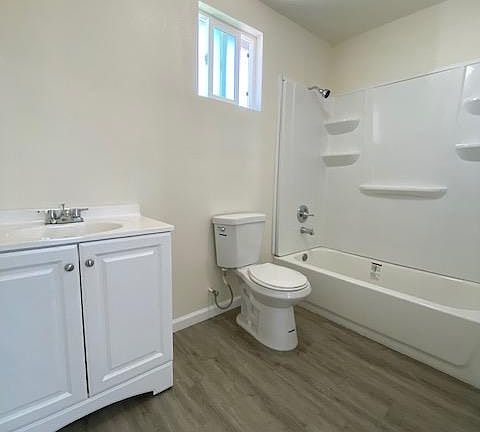 3rd image of 10907 Burin Ave #1/2