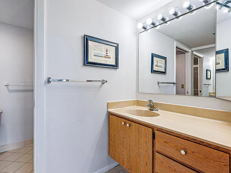 601 S Seas Dr #106 — Photo 16