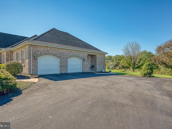 4th image of 1612 Kings View Dr