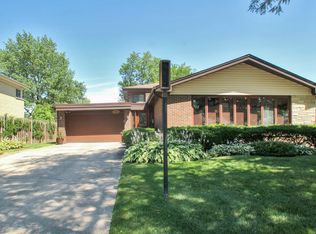 9401 Merrill Ave, Morton Grove, IL 60053