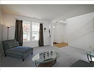 2nd image of 10504 Alderwood Ct