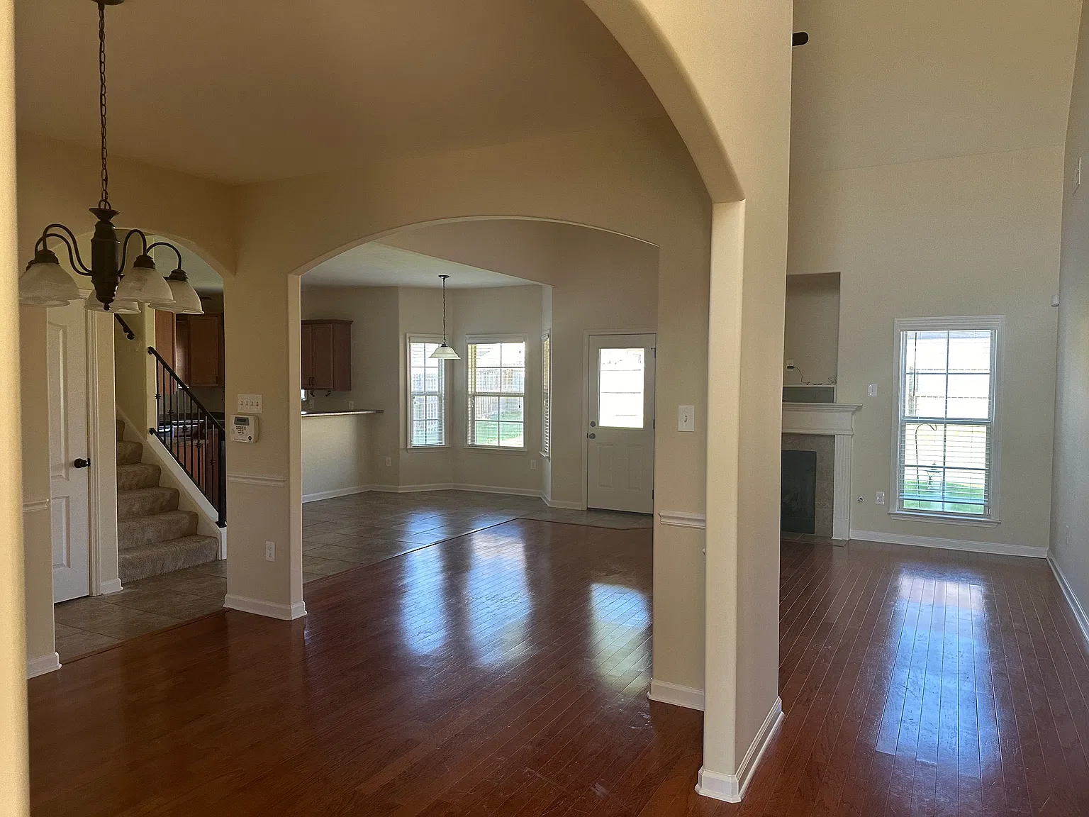 155 Meadow Trail Ln — Photo 2