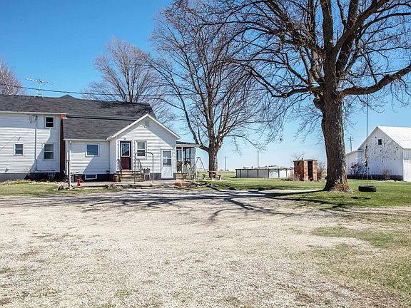 3rd image of 15959 Willow Ave