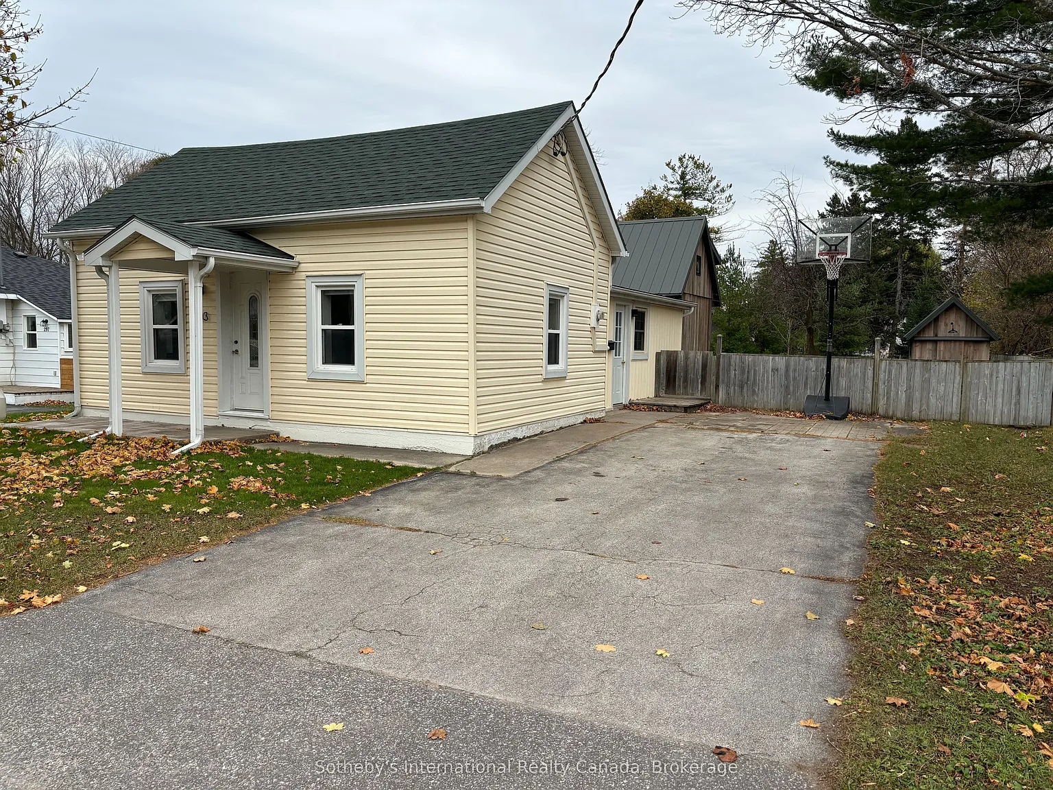 2 bed, $2,500 — Photo 2