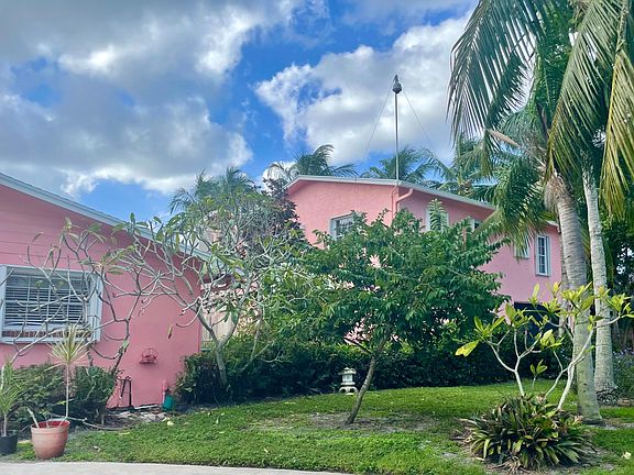 2nd image of 11120 SE Gomez Avenue