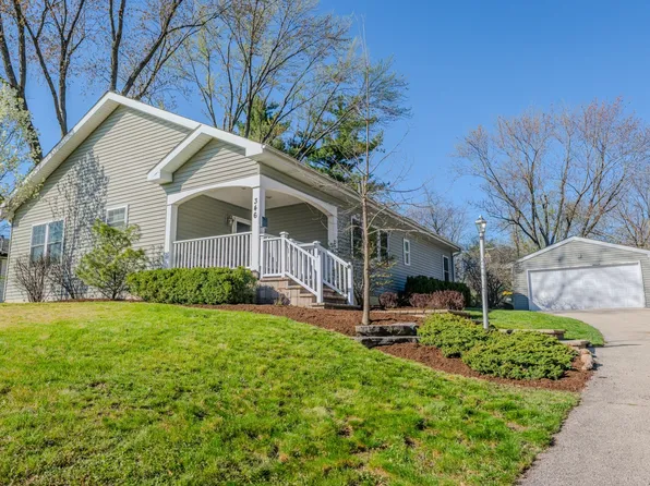346 Park Ave, Cary, IL 60013