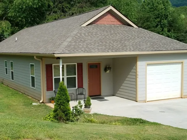 786 Belle Aire Cmns, Hiawassee, GA 30546