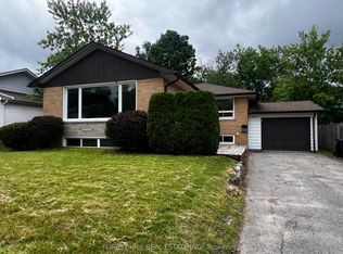 244 Saint Vincent St, Barrie, ON L4M3Z8