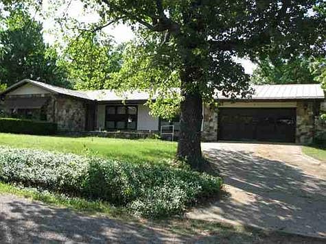 2nd image of 281 Sunrise Heights Cir