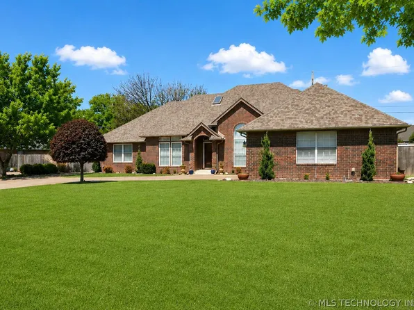 5408 W Orlando Cir, Broken Arrow, OK 74011