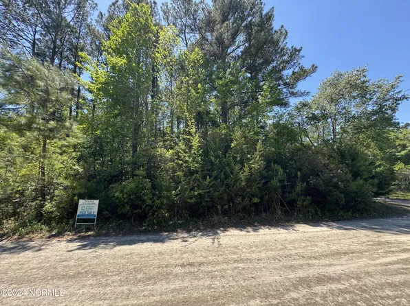 327 Turkey Street SW, Shallotte, NC 28470