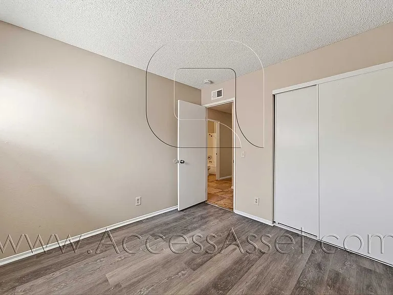 29650 Mira Loma Dr — Photo 17