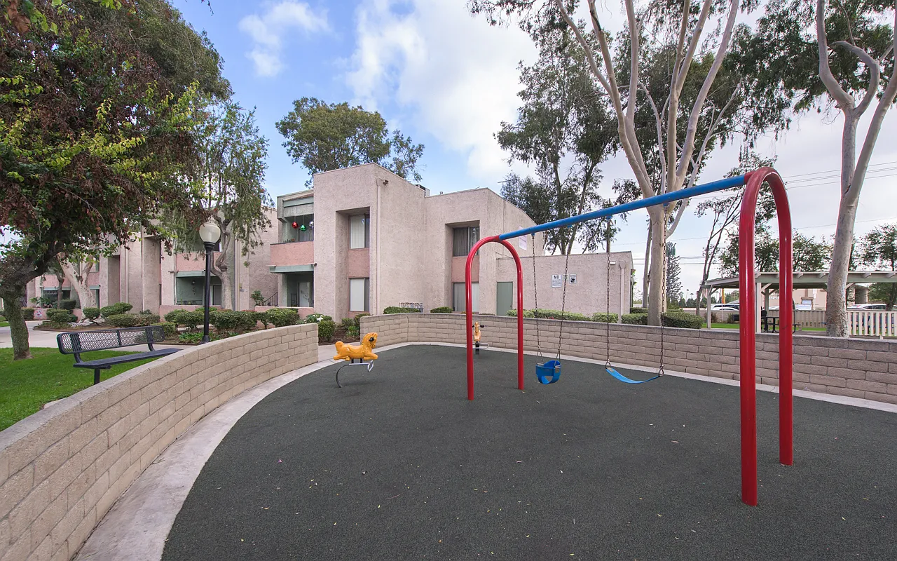San Gabriel Villa — Photo 2