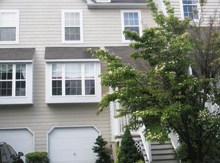 107 Harbour Ridge Ln, Downingtown, PA 19335