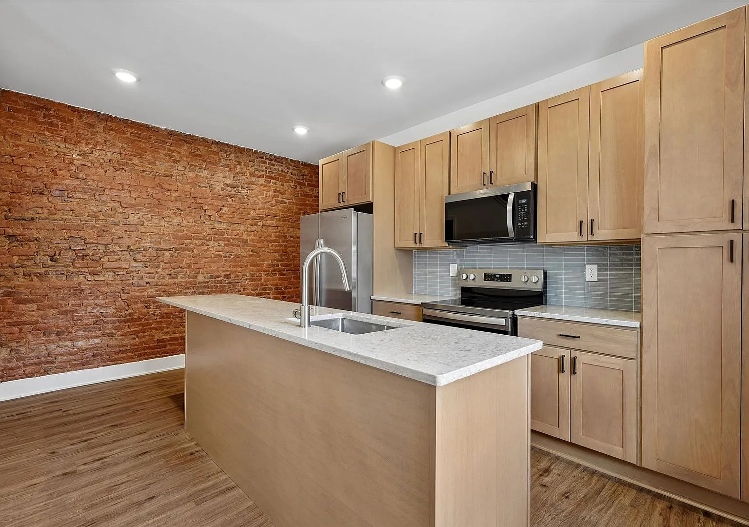 Home for Rent in the Heart of Bridgeport | 4 Bedrooms | 1.5 Bathrooms | Recently Renovated — Photo 1