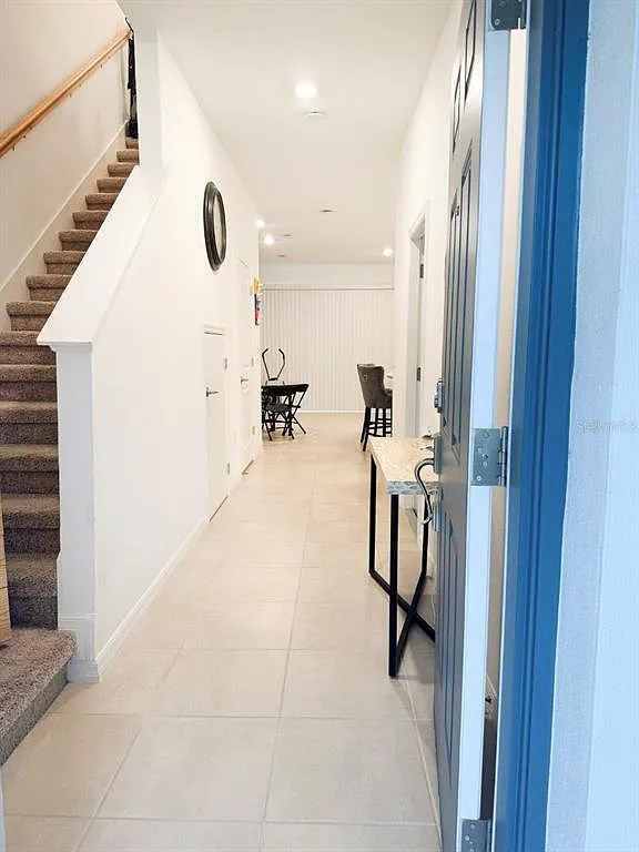 3 bed, 2.5 bath, 1373 sqft, $2,350 — Photo 3