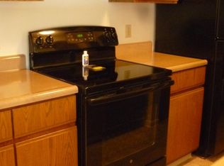 20 Fox Chase Ln APT 6, Southgate, KY 41071