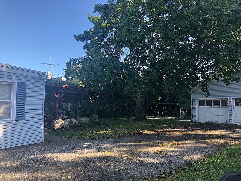 2nd image of 11 Newfield Ct