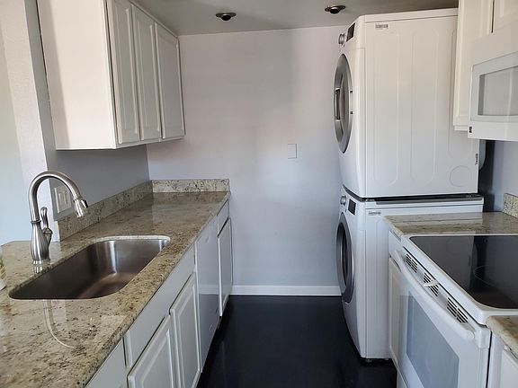 4th image of 17034 E Calle Del Oro APT D