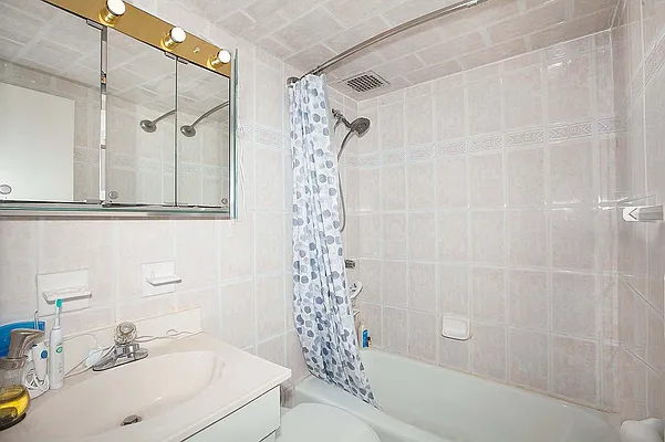 Rented by LG Fairmont Group | media 16