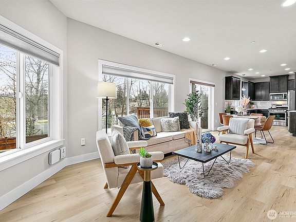 5th image of 13832 Macadam Road S