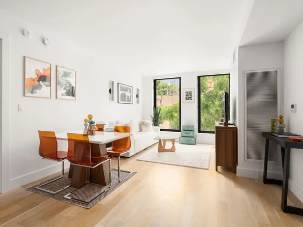111 Montgomery Street image 1 of 20