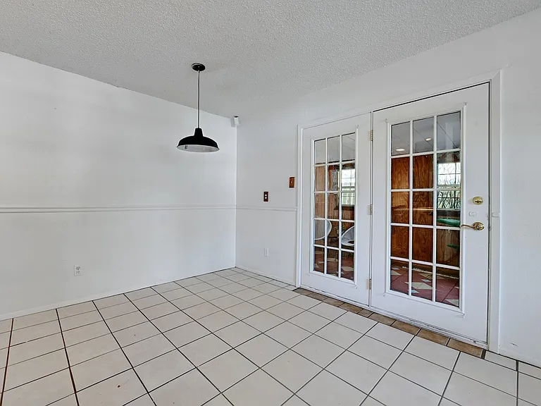 6209 Harwin Ln — Photo 8