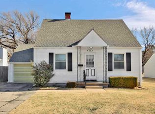 128 S McComas St, Wichita, KS 67213