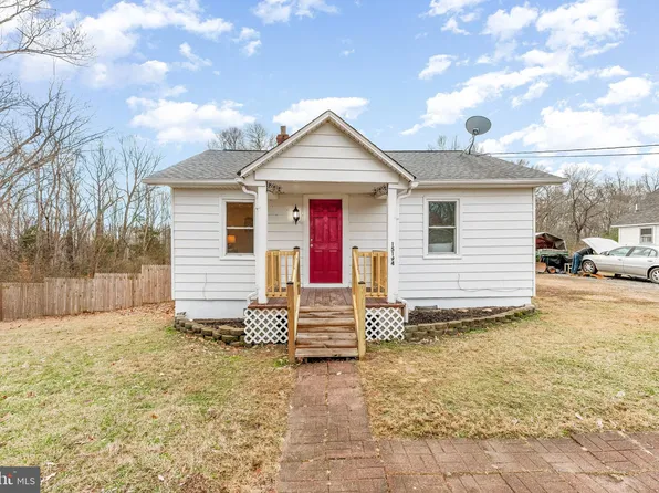 15194 Owens Dr, King George, VA 22485