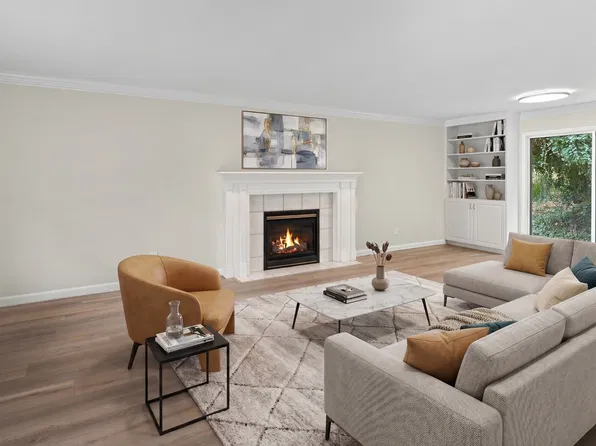 212 W Bayview Dr, Farmington, UT 84025