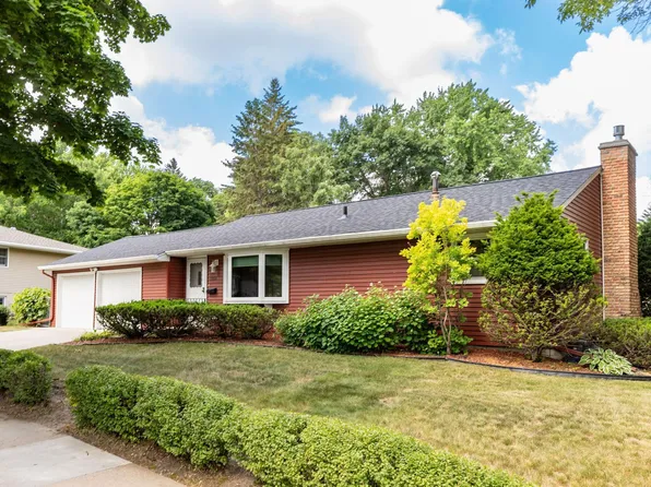 1356 21st St NW, Rochester, MN 55901