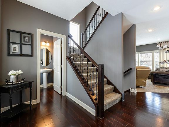4th image of 953 104th Ln NE
