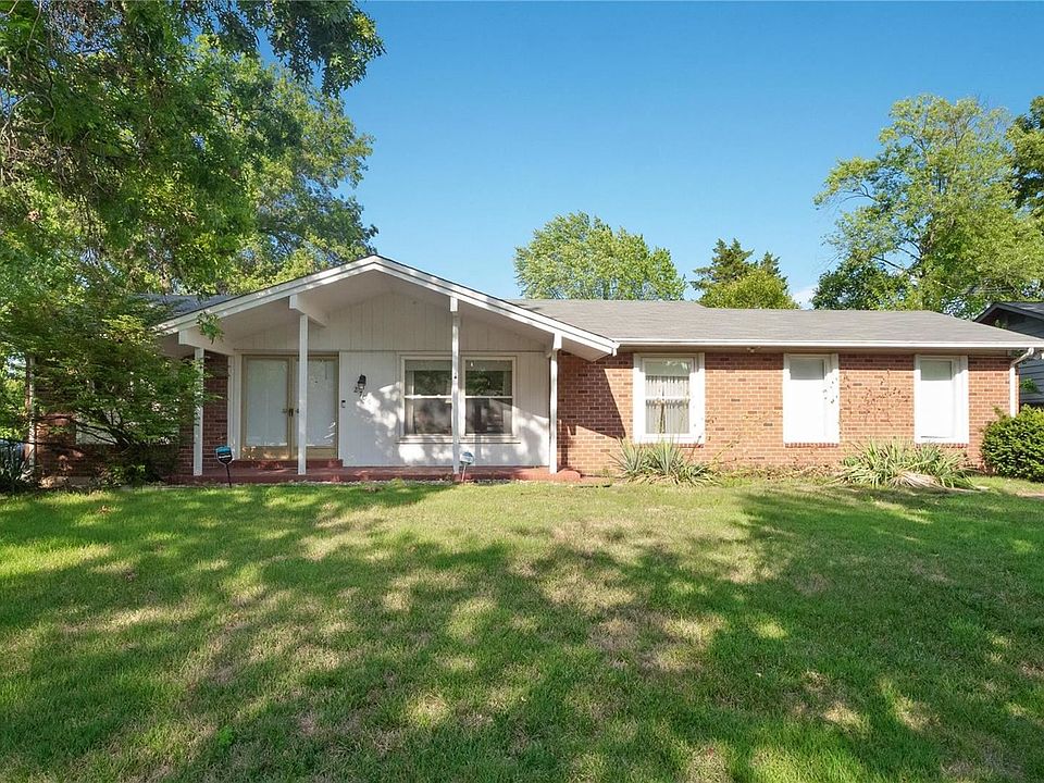 1st image of 2706 Aberdeen Dr