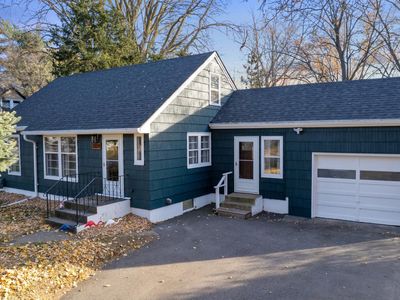 1024 County Road B2 W, Roseville, MN, 55113