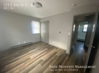 723 E 6th St S #3, Newton, IA 50208