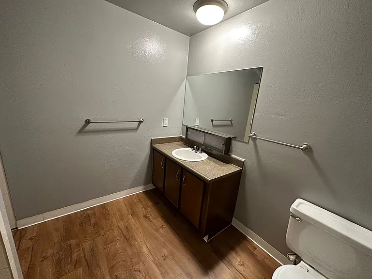 Prospect Pointe Apartments — Photo 45